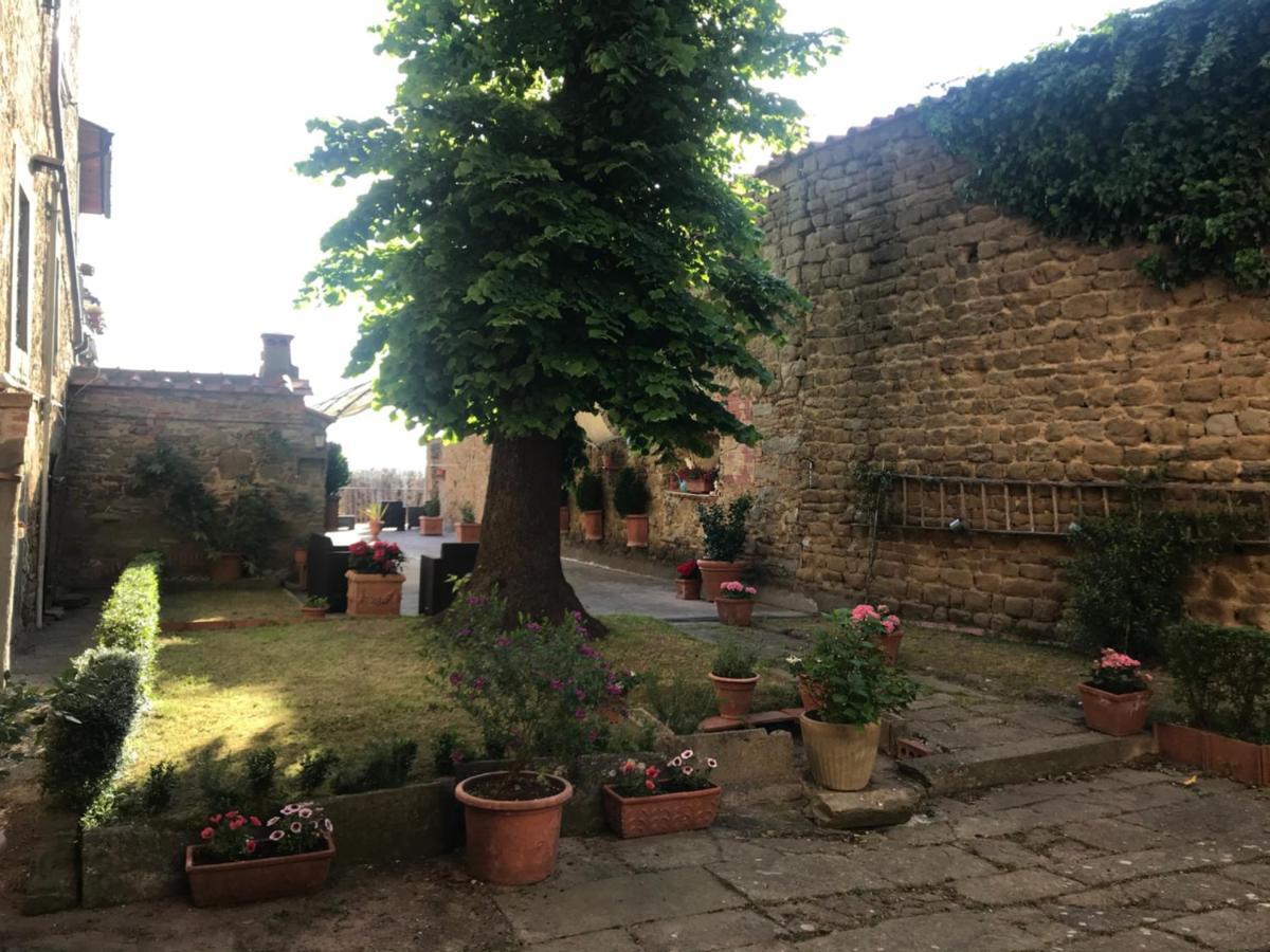 Suite Romantica Con Giardino In Dimora Storica - Camera E Appartamento - B&B Palazzo Robicci Castiglion Fiorentino Exterior photo