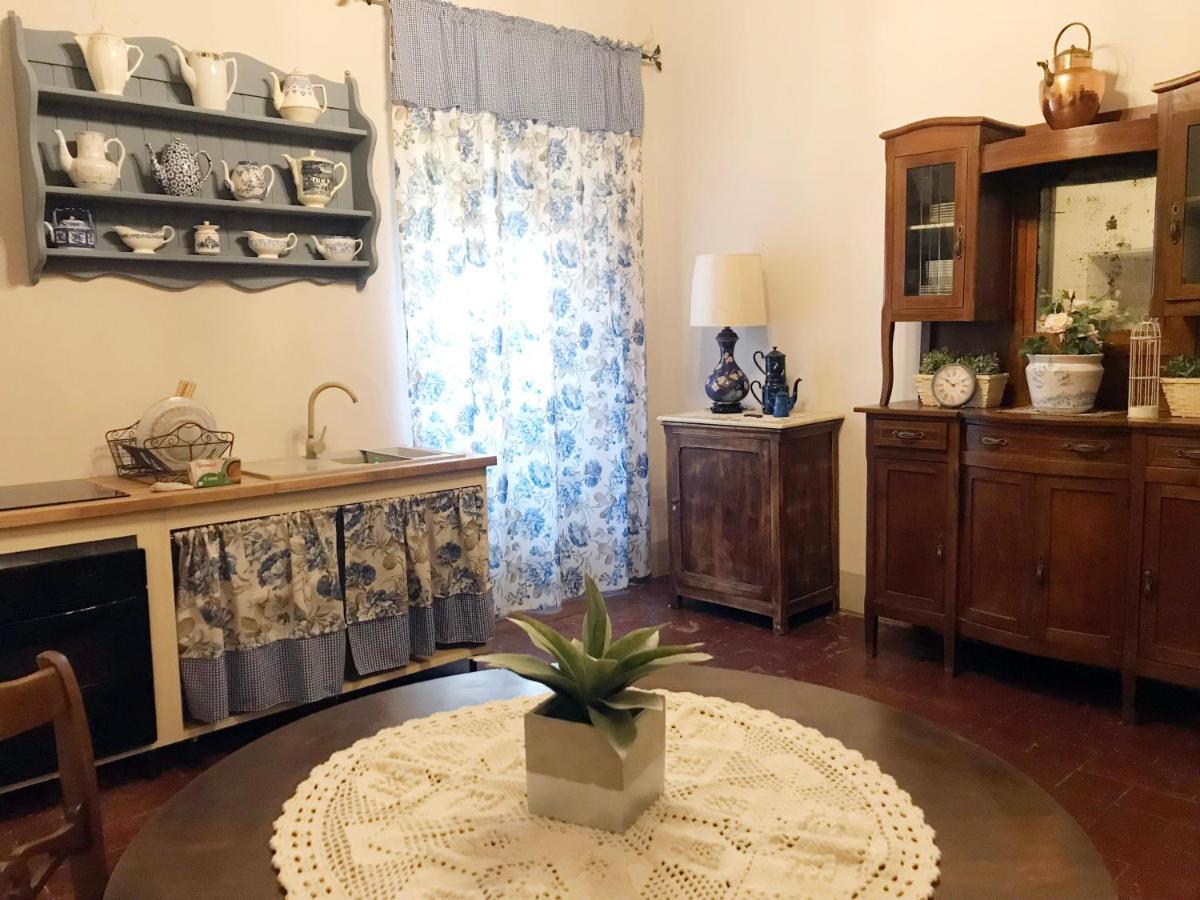 Suite Romantica Con Giardino In Dimora Storica - Camera E Appartamento - B&B Palazzo Robicci Castiglion Fiorentino Exterior photo