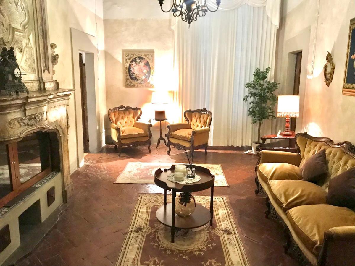 Suite Romantica Con Giardino In Dimora Storica - Camera E Appartamento - B&B Palazzo Robicci Castiglion Fiorentino Exterior photo